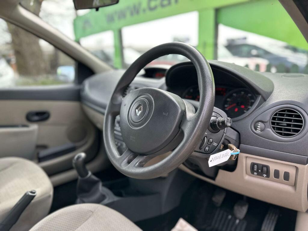 Renault Clio 1.5 Dci Expression Silver #2