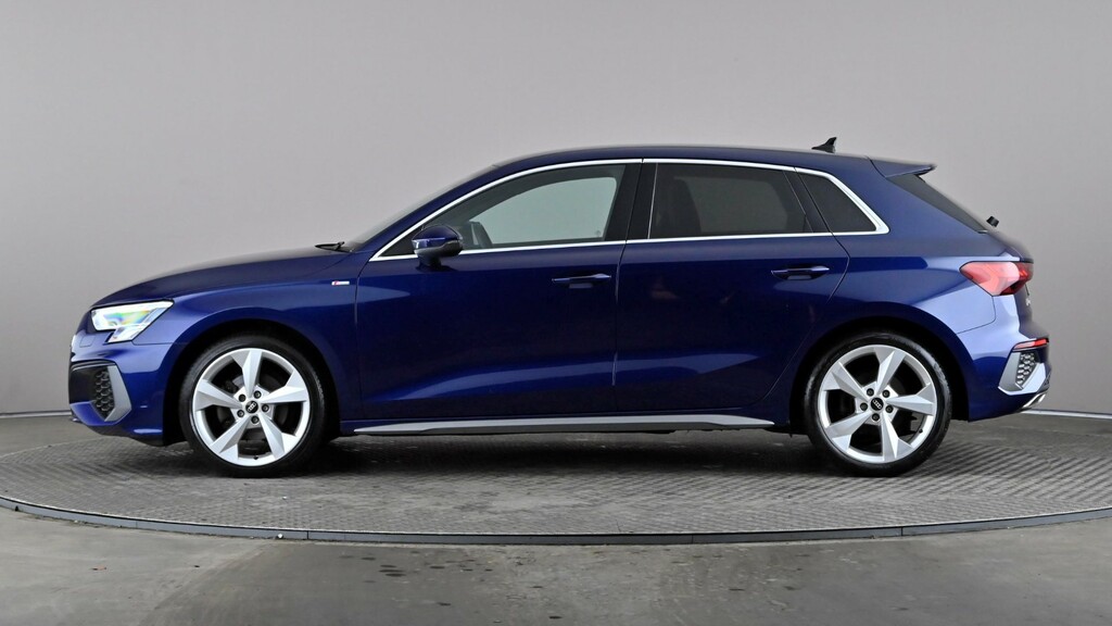 Audi A3 35 Tfsi S Line S Tronic KN23UWS Blue #3
