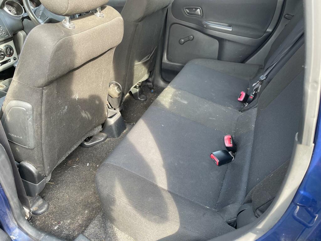 Suzuki Ignis Gl Silver #9