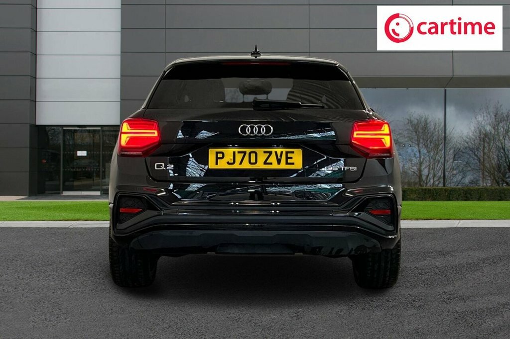 Audi Q2 1L Black Edition PJ70ZVE Black #4