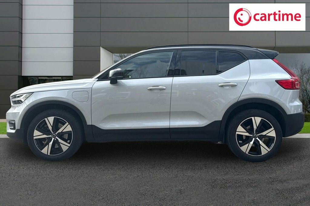 Volvo XC40 1.5L R-design CK71HJN Silver #3