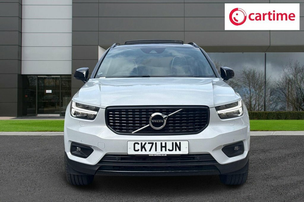 Volvo XC40 1.5L R-design CK71HJN Silver #4