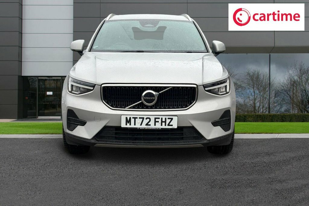 Volvo XC40 2L Core MT72FHZ Silver #4