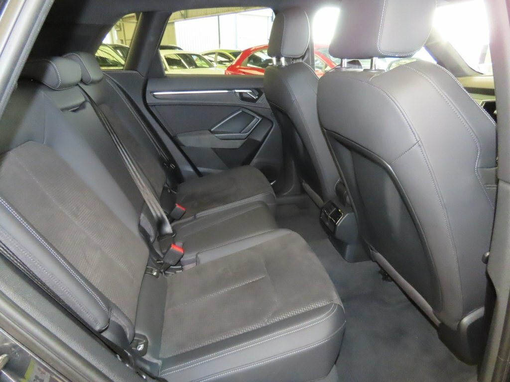 Audi Q3 2L Vorsprung EO69FZY Grey #6
