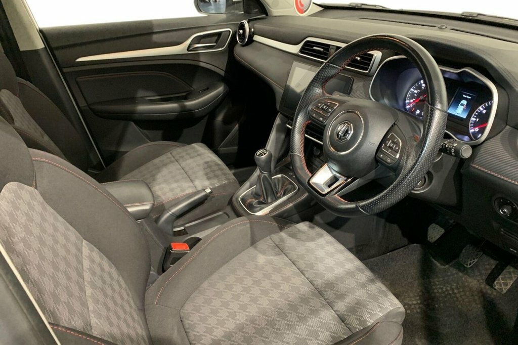 MG ZS 1L Excite DY23HPJ White #6