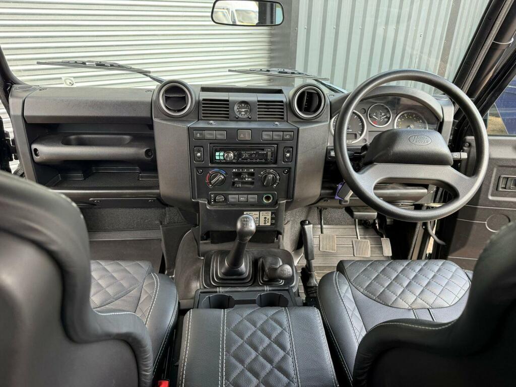 Land Rover Defender Pickup 2.2 Tdci James Bond Spectre Edition 2014 Black