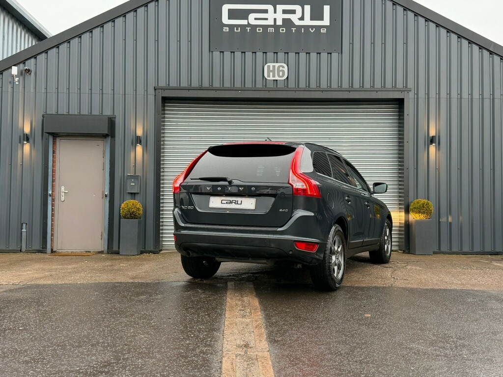 Volvo XC60 Suv 2.4 D Se 2010 Grey #5