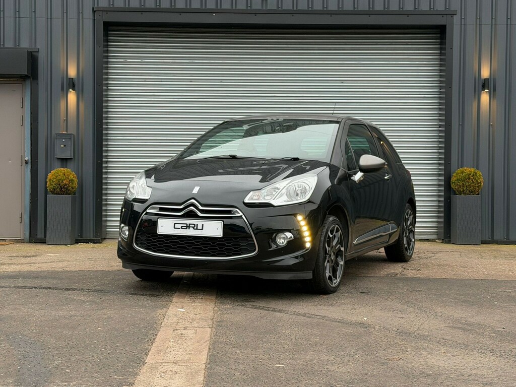 DS DS 3 Hatchback 1.2 Puretech Dstyle 2015 MT65NZV Black #2