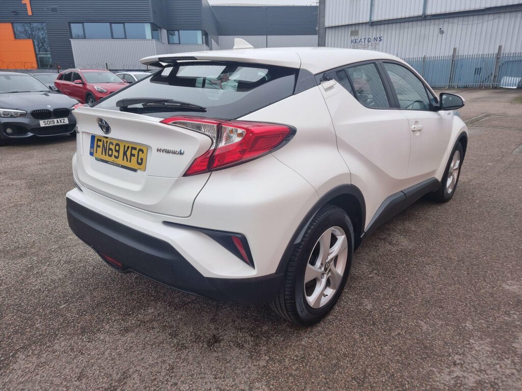 Toyota C-Hr 1.8 Vvt-h Icon Cvt Euro 6 Ss FN69KFG White #4