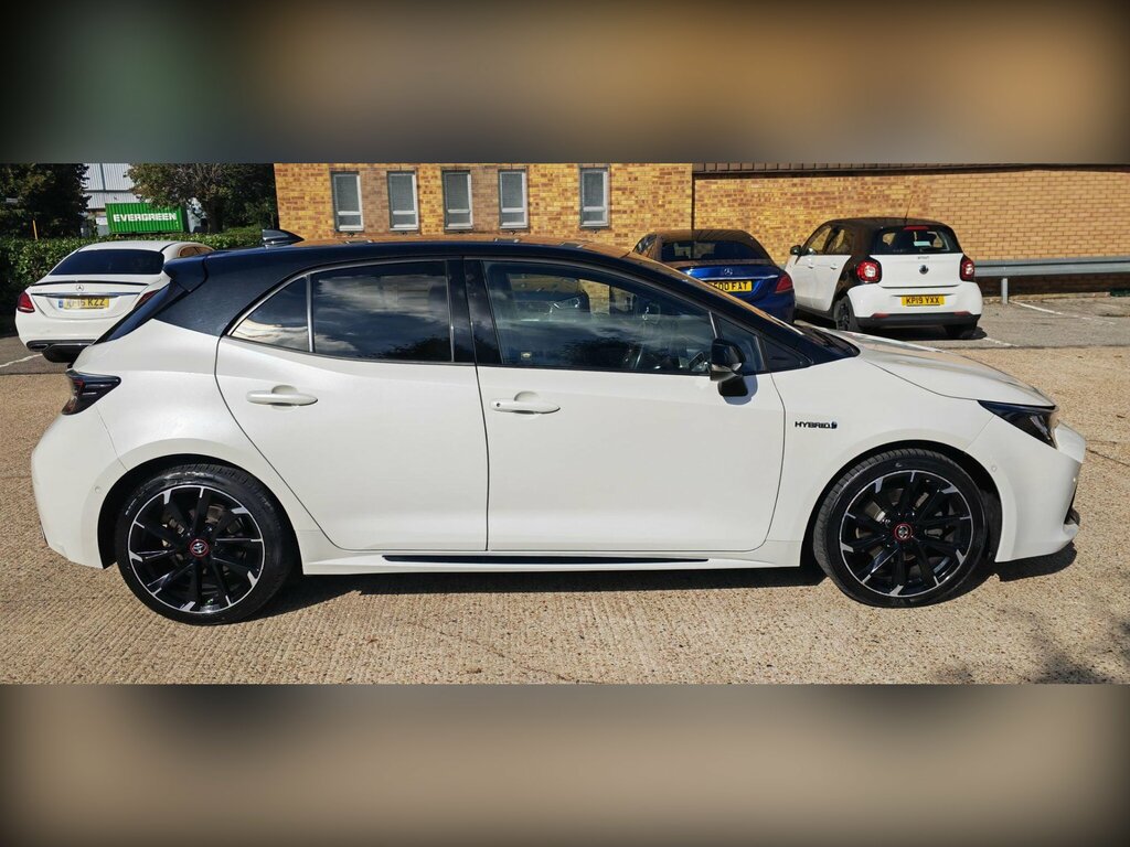 Toyota Corolla 2.0 Vvt-h Gr Sport Cvt Euro 6 Ss GK20NYP White #2