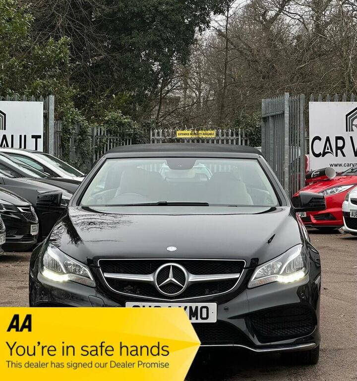 Mercedes-Benz E Class Convertible 2.1 E220 Bluetec Amg Line Cabriolet G- SH64XMO Black #2