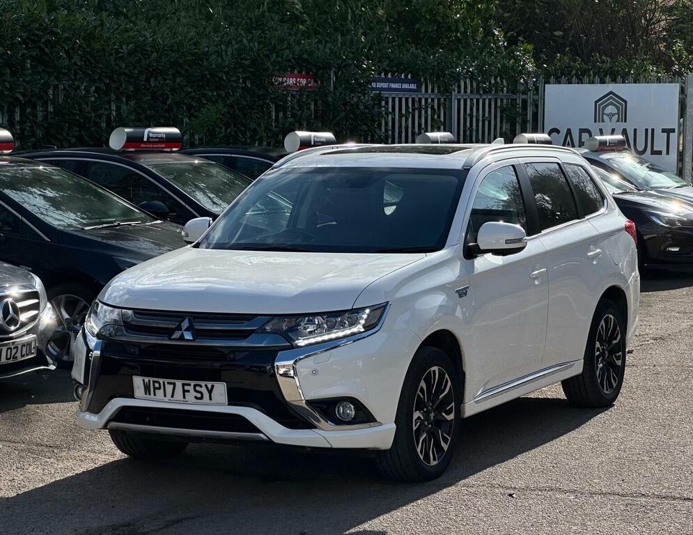 Mitsubishi Outlander Suv 2.0H 12Kwh Gx4hs Cvt 4Wd Euro 6 Ss 201 WP17FSY White #5