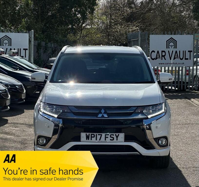 Mitsubishi Outlander Suv 2.0H 12Kwh Gx4hs Cvt 4Wd Euro 6 Ss 201 WP17FSY White #2