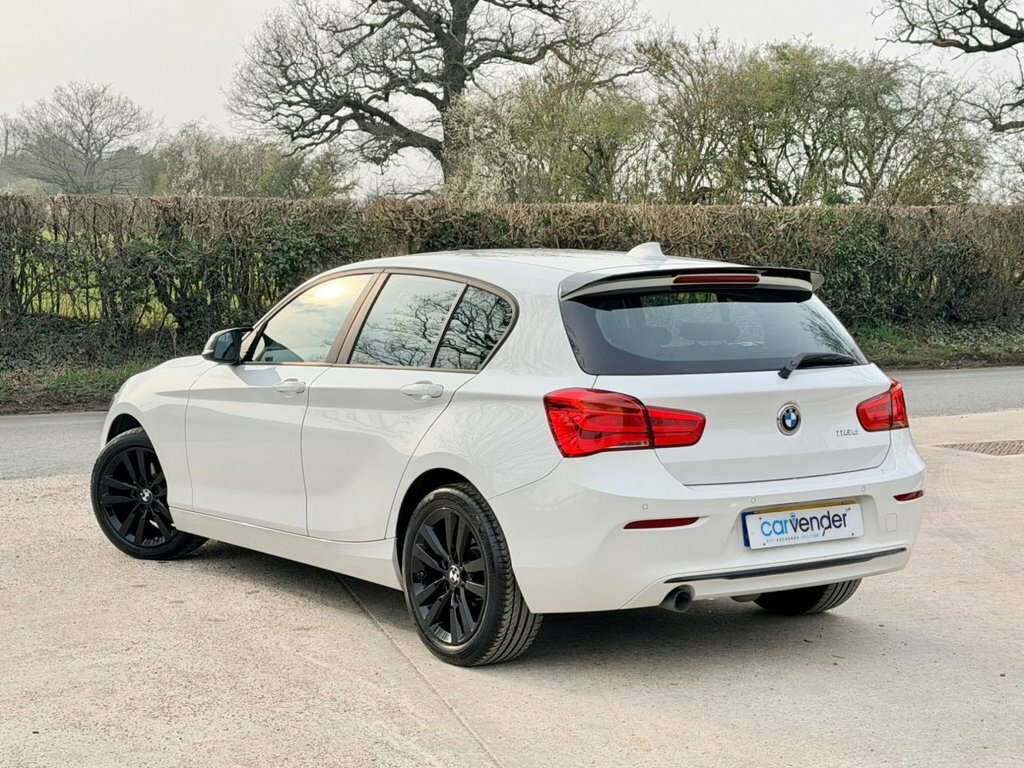 BMW 1 Series 2L Sport White #5