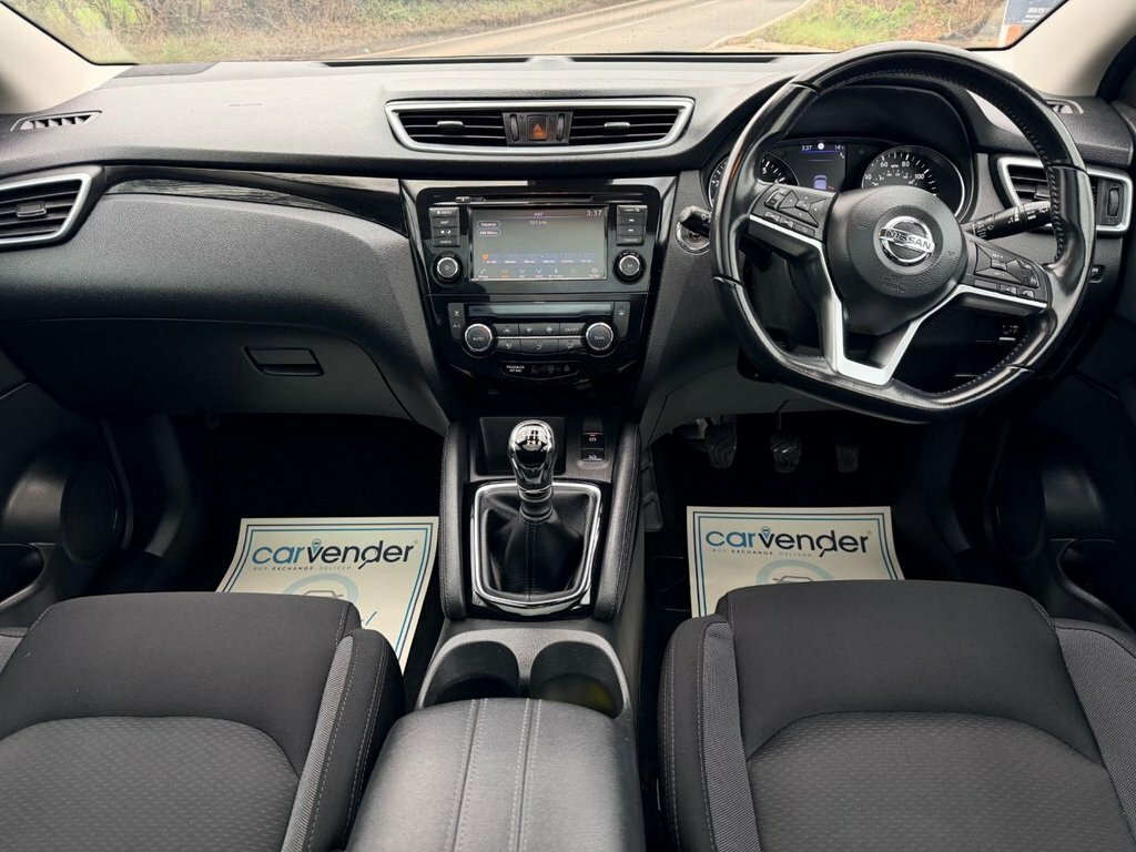 Nissan Qashqai 1.3L N-connecta KE69DYY White #3
