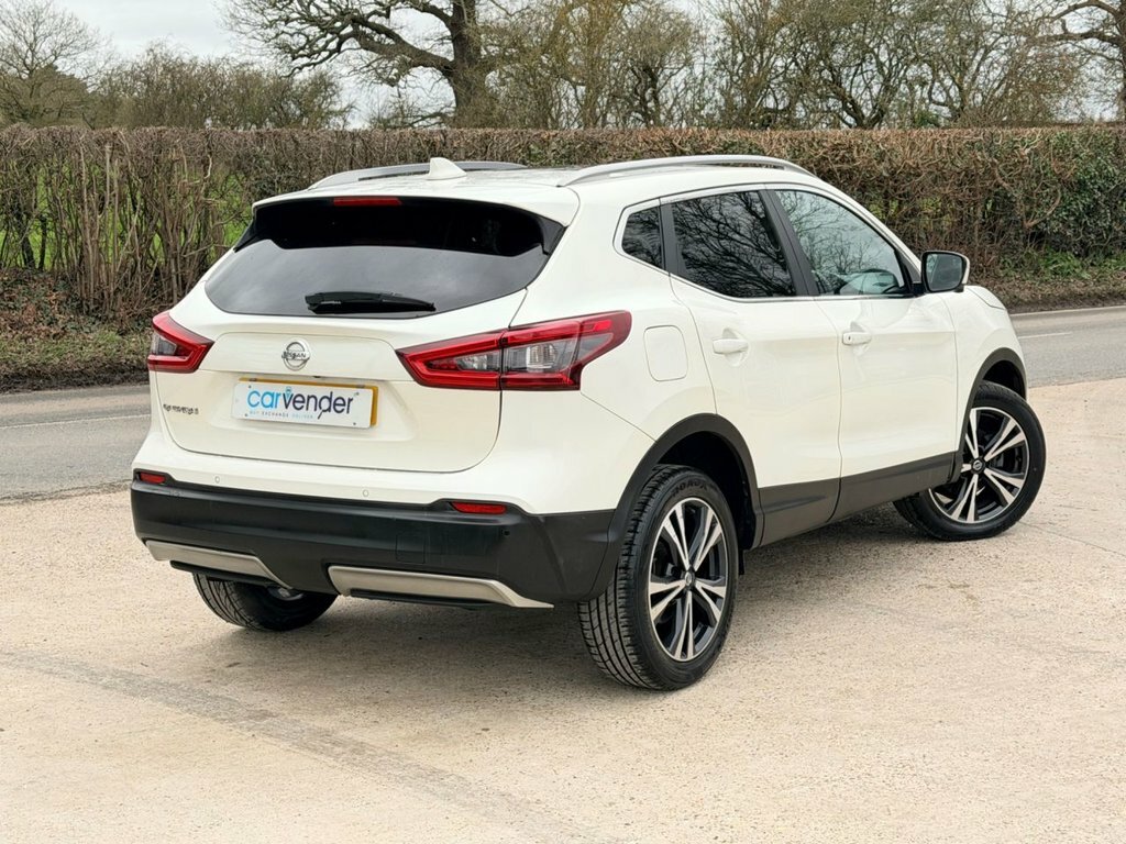 Nissan Qashqai 1.3L N-connecta KE69DYY White #4
