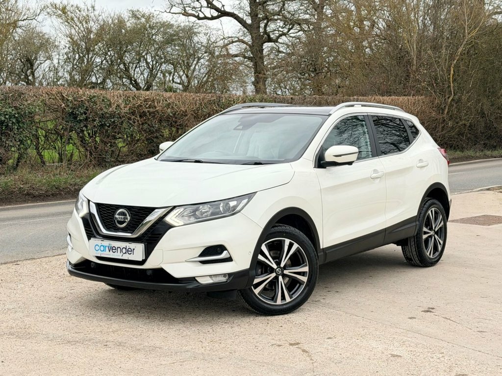 Nissan Qashqai 1.3L N-connecta KE69DYY White #2