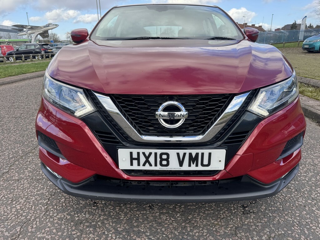 Nissan Qashqai 1.2 Dig-t Acenta 2018 Red