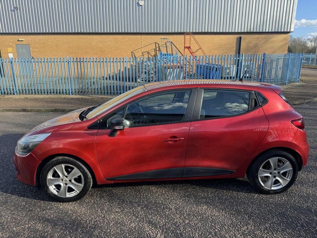Renault Clio 1.2 Play 1.2 16V 75 2016 OW65GPE Red #3