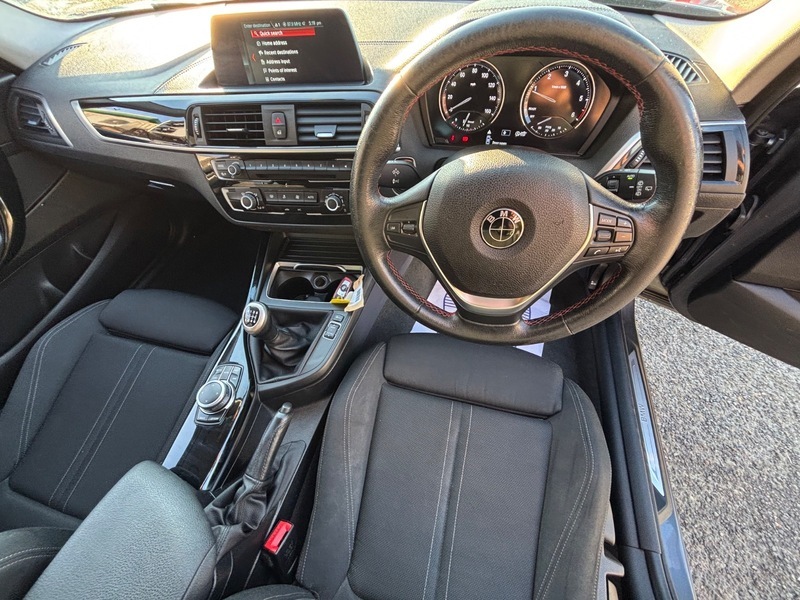 BMW 1 Series 118D Sport 2.0 YA18YKE Grey #3