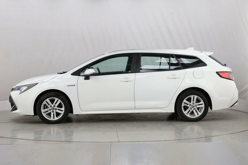 Toyota Corolla 1.8L Icon Tech SD71WEJ White #4