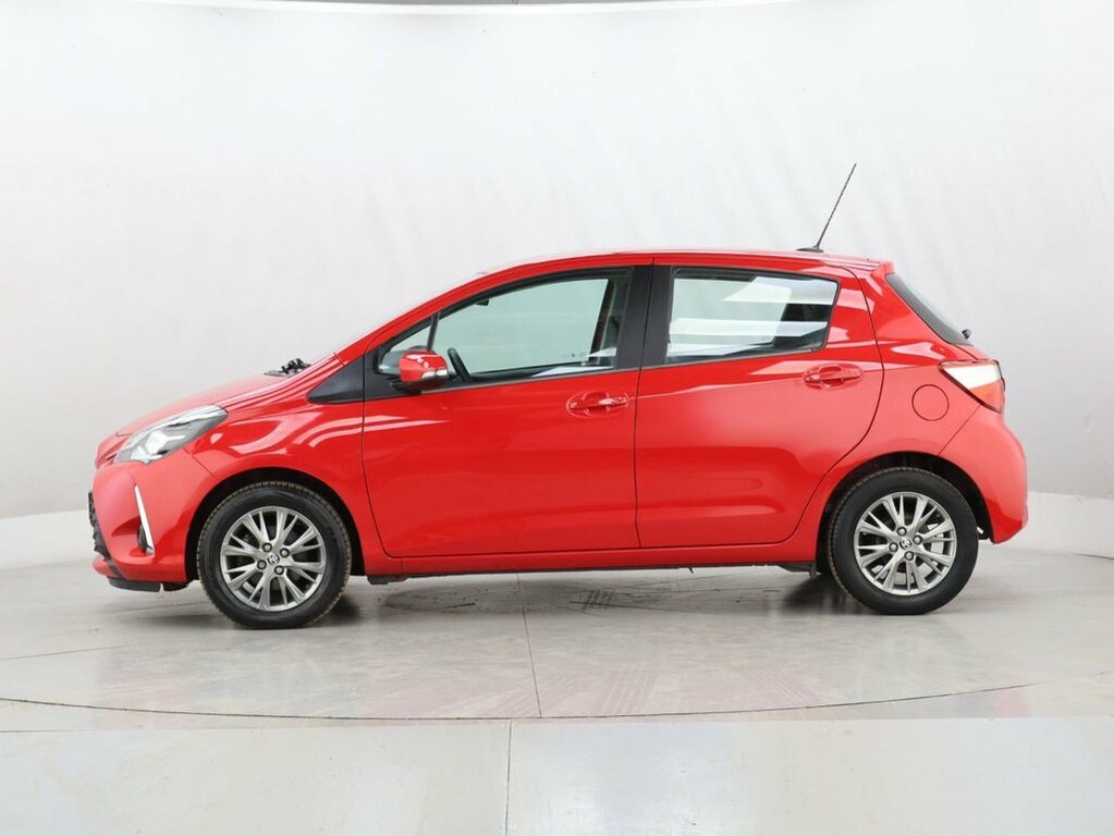 Toyota Yaris 1L Icon BK20EYM Red #4