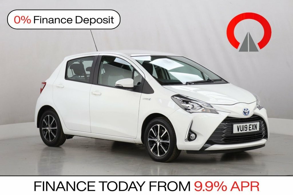 Toyota Yaris 1L Icon Tech White