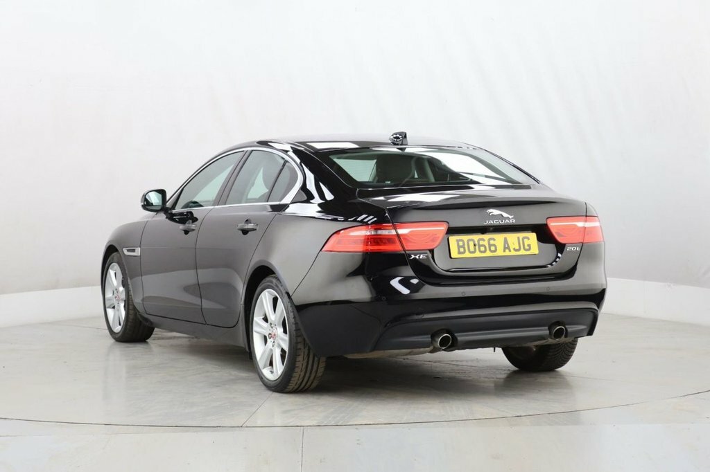 Jaguar XE 2L Portfolio BO66AJG Black #5