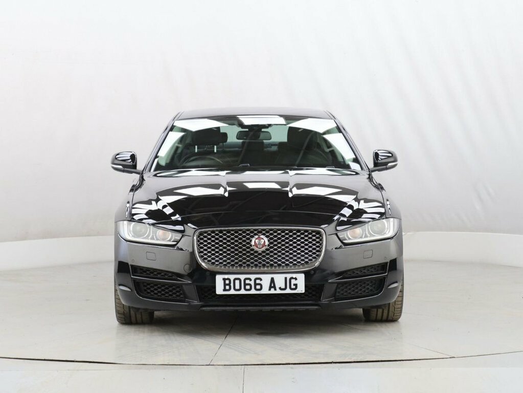 Jaguar XE 2L Portfolio BO66AJG Black #2