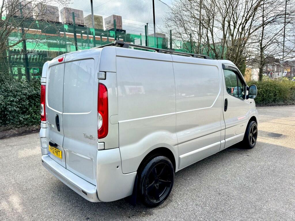 Renault Trafic Panel Van 2.0 Dci Sl27 Eco Sport Day Van Camper Silver #3