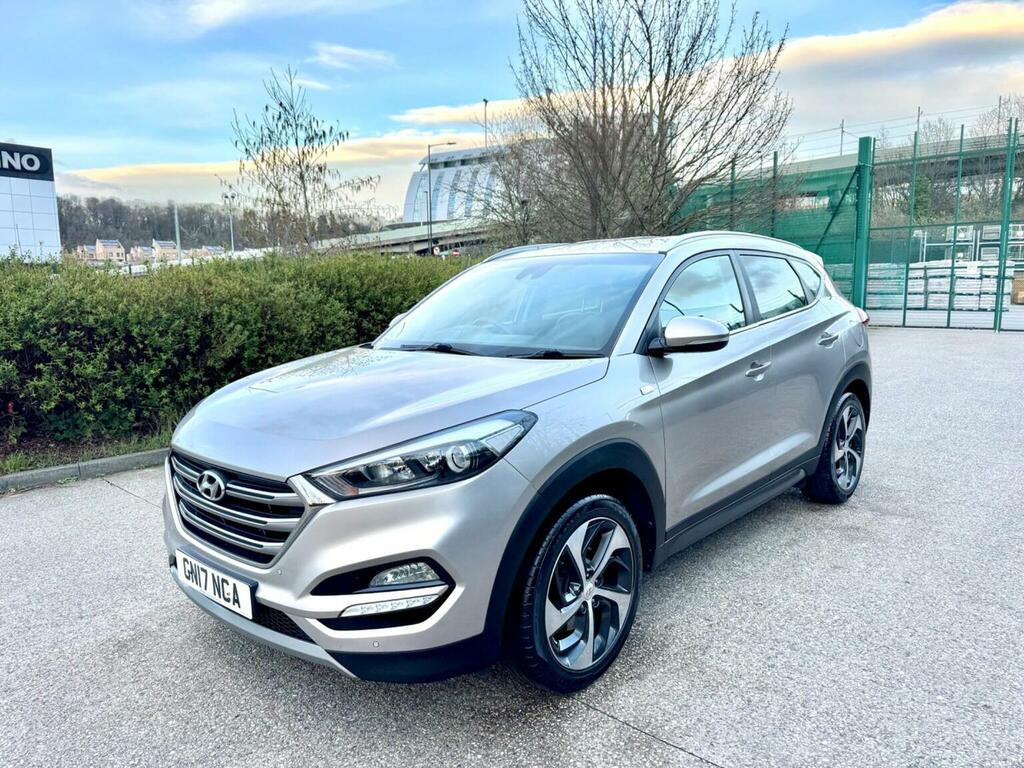 Hyundai Tucson Suv 1.7 Crdi Blue Drive Sport Edition Euro 6 Ss GN17NCA Beige #2