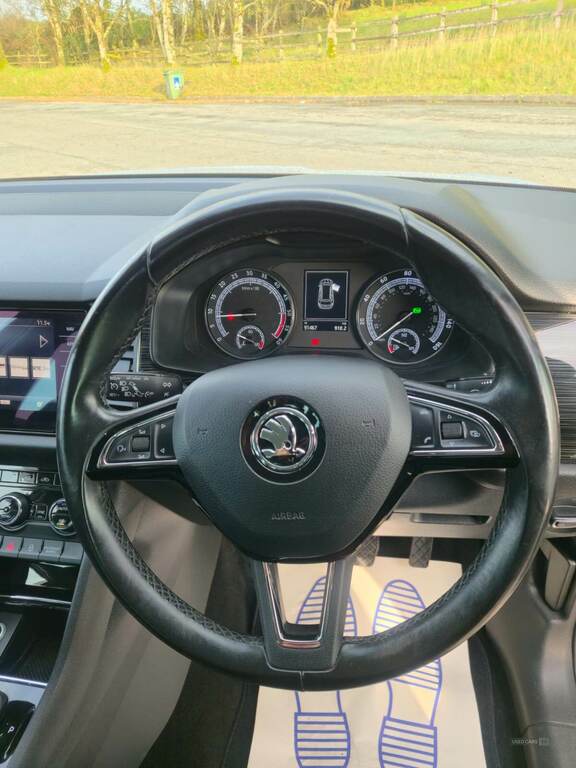 Skoda Kodiaq 2.0 Tdi Se L Dsg 7 Seat CX17VZL White #6