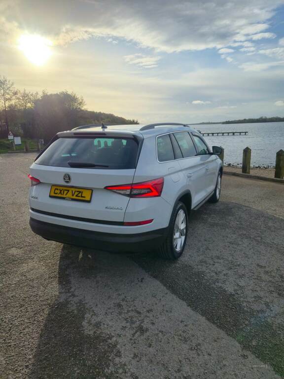 Skoda Kodiaq 2.0 Tdi Se L Dsg 7 Seat CX17VZL White #2
