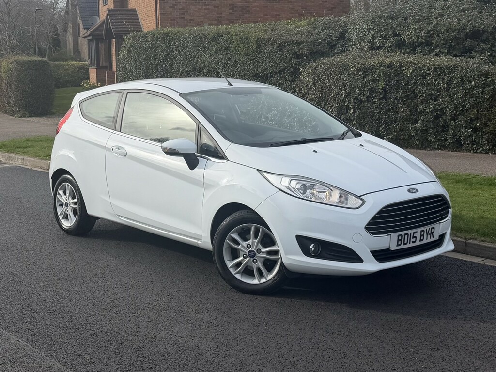 Ford Fiesta 1.3 Zetec 201515 BD15BYR White
