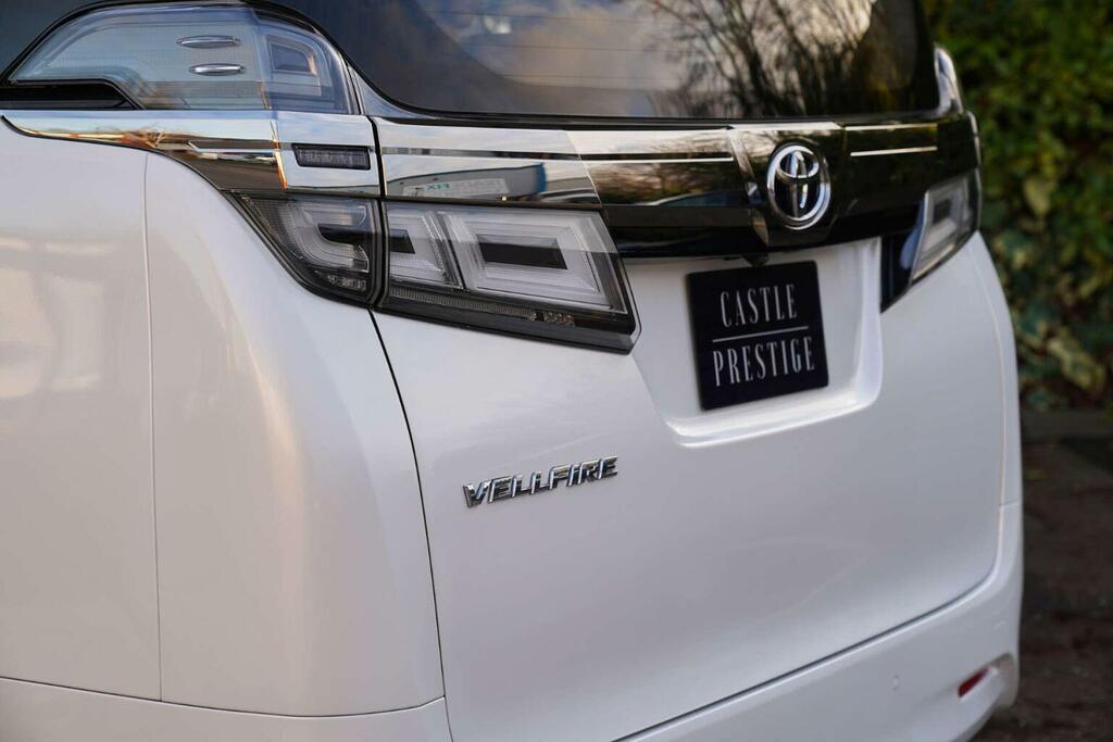 Toyota Vellfire Mpv 201867 White #10