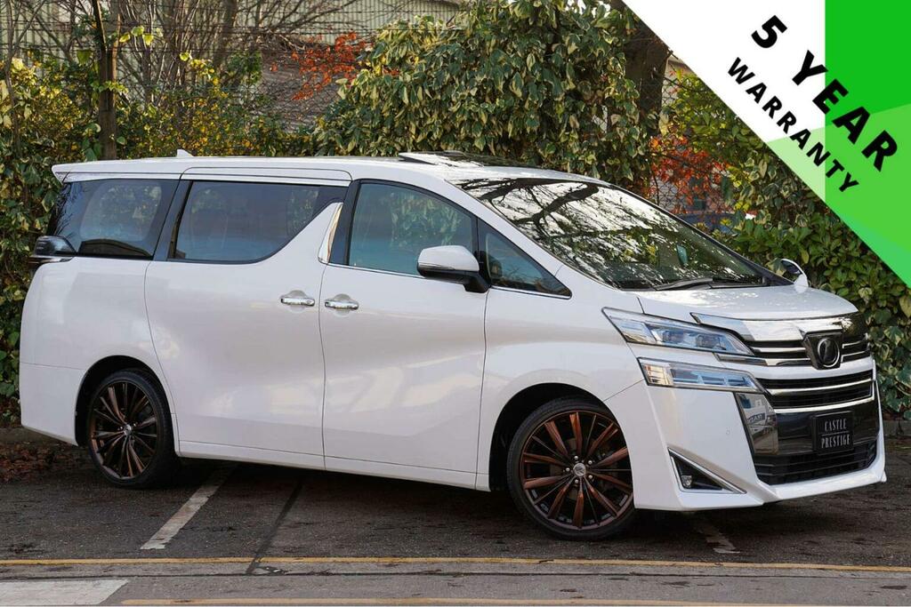 Toyota Vellfire Mpv 201867 White #1