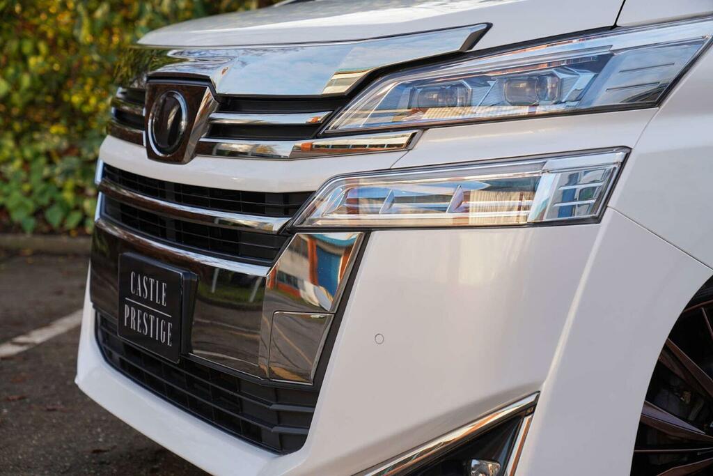Toyota Vellfire Mpv 201867 White #16