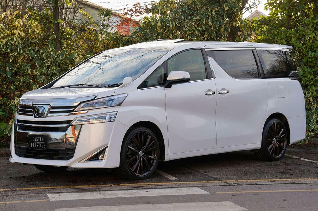 Toyota Vellfire Mpv 201867 White #15