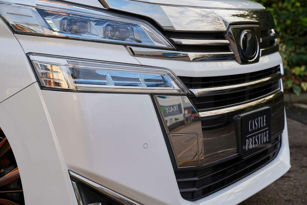 Toyota Vellfire Mpv 201867 White #21
