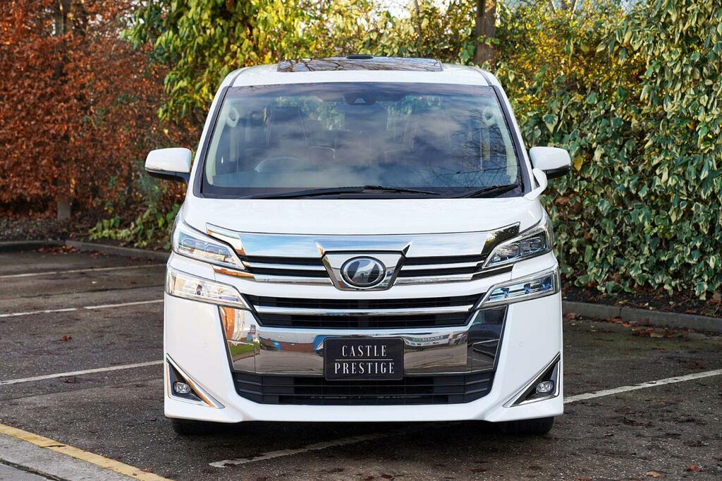 Toyota Vellfire Mpv 201867 White #18