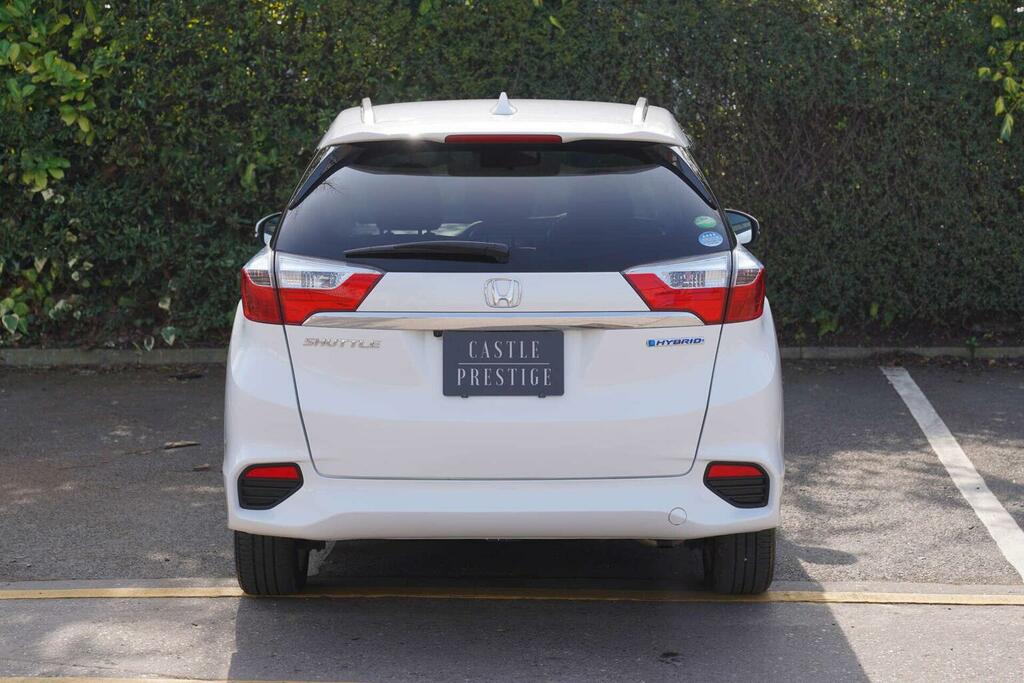 Honda Shuttle Mpv 1.5 Z Hybrid 5 Seats 201565 White #5