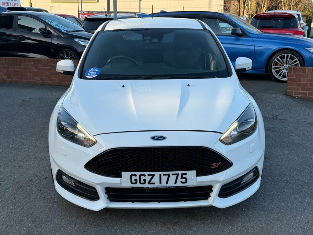 Ford Focus 2L St-3 GGZ1775 White #2