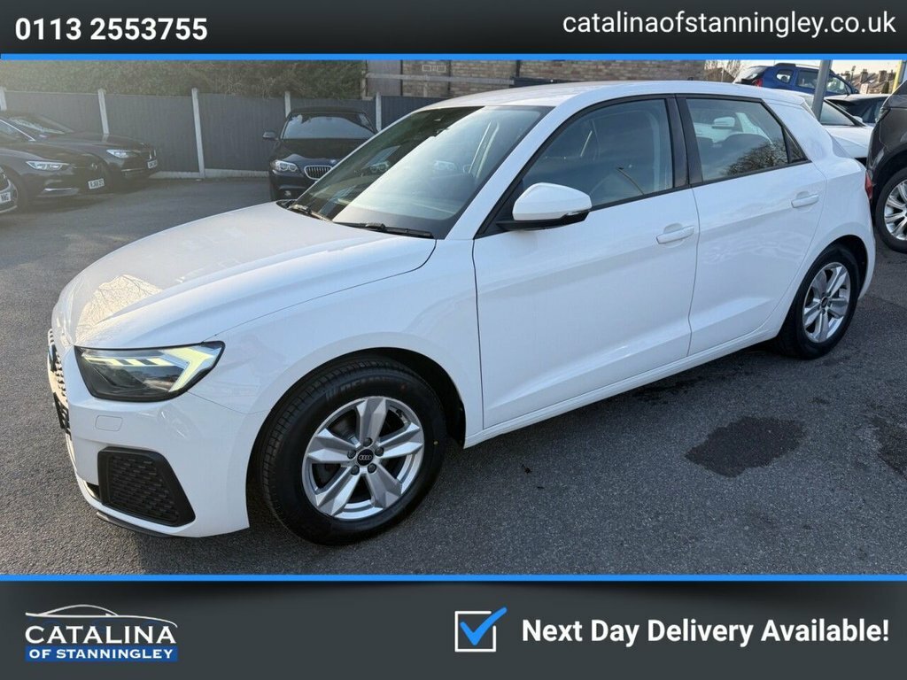 Audi A1 1L Technik KR71UUA White #3