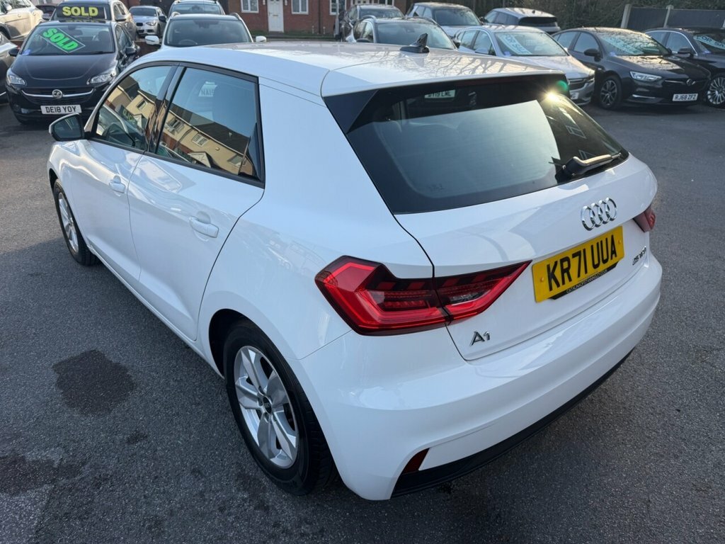 Audi A1 1L Technik KR71UUA White #6