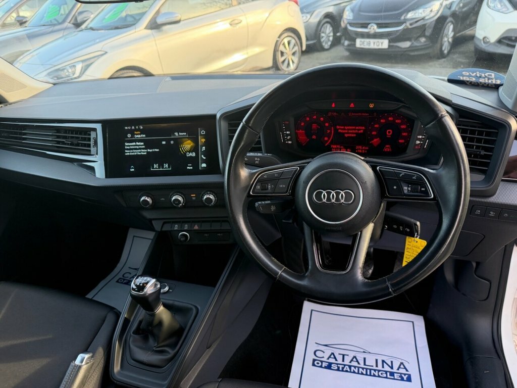 Audi A1 1L Technik KR71UUA White #4