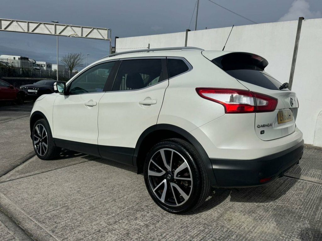 Nissan Qashqai 1.6L Tekna White #3