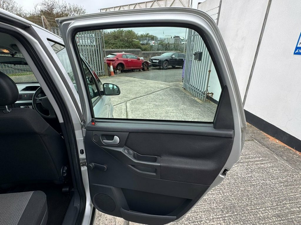 Vauxhall Meriva 1.4I 16V Breeze Silver #12