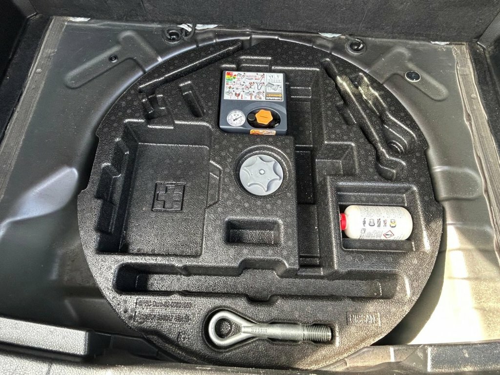 Nissan Qashqai 1.6L Acenta Premium DV64OGD Black #6