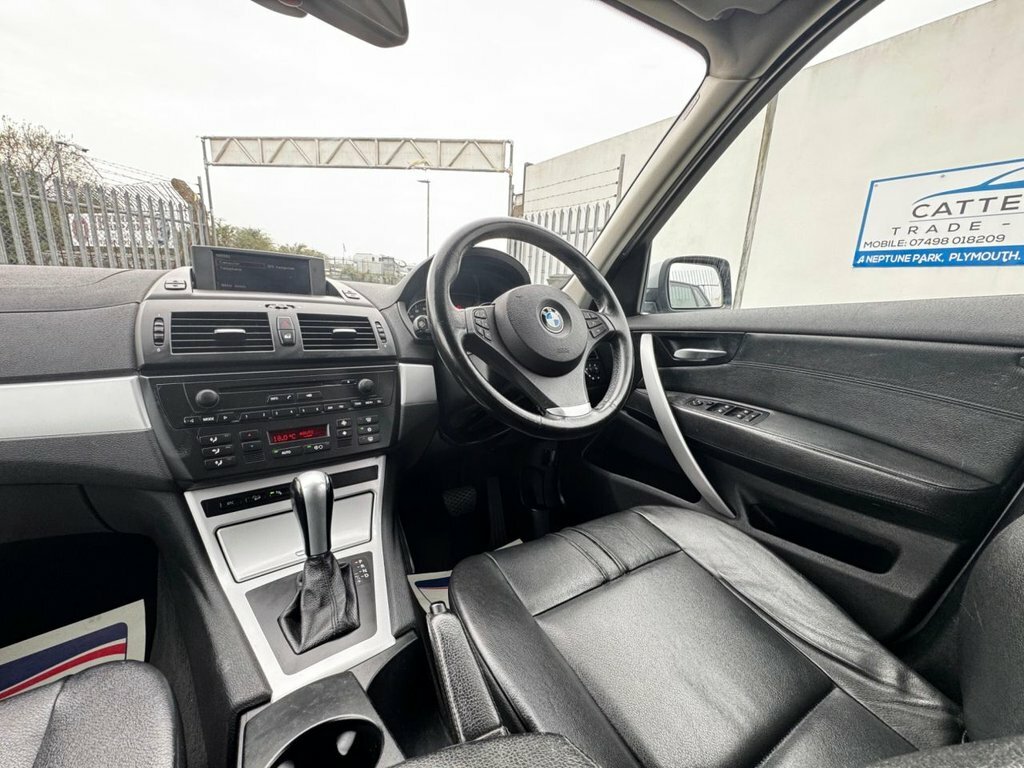 BMW X3 2L Se Black #27