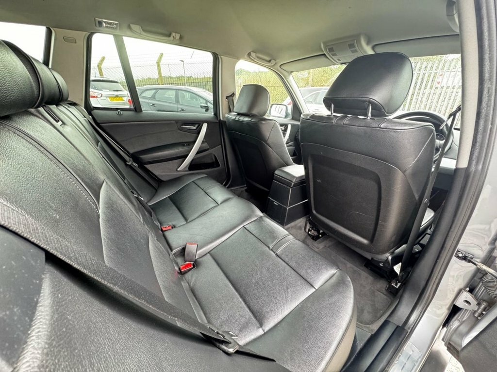 BMW X3 2L Se Black #19